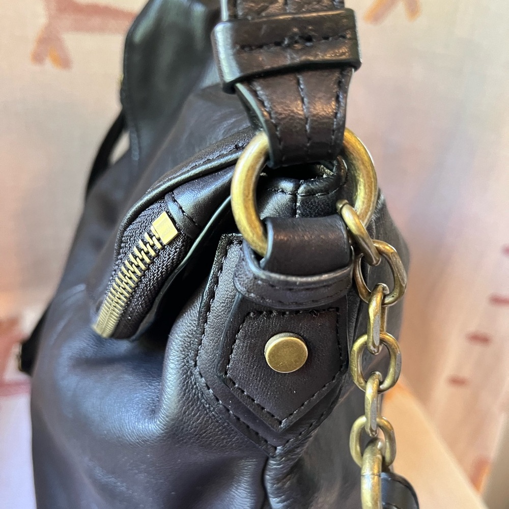 Margot Black Leather Shoulder Bag - Picture 10 of 15